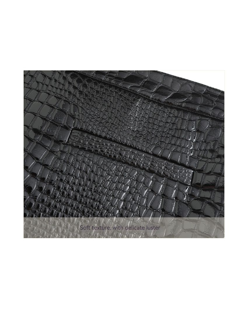 Vintage gold buckle decorative leather skirt