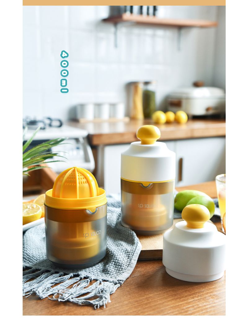 Hand-Operated Juice Extractor